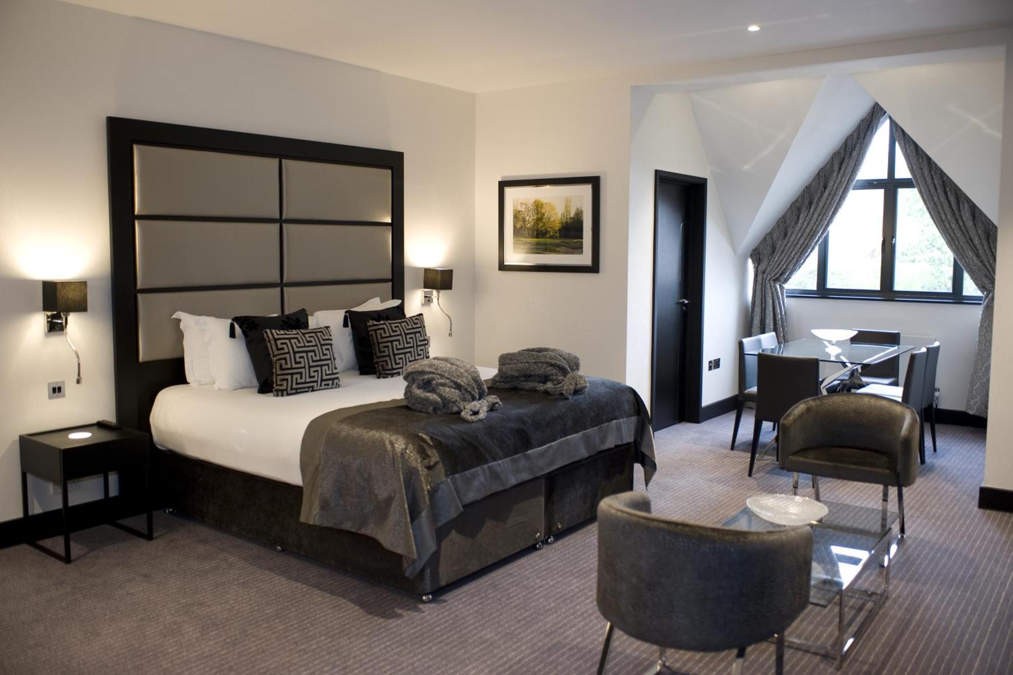 The Lodge At Kingswood Epsom Rom bilde