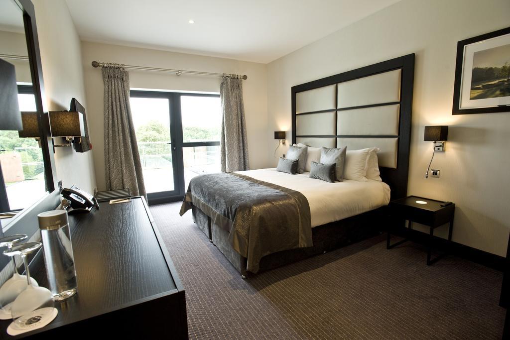 The Lodge At Kingswood Epsom Rom bilde
